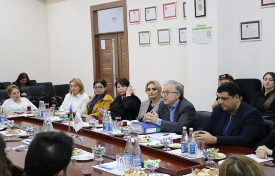 Qərbi Kaspi Universiteti jurnalistlər üçün mediatur təşkil etdi - FOTO Xəbər şəkili