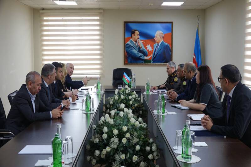 FHN yanında İctimai şuranın üzvləri Xüsusi Riskli Xilasetmə Xidmətində görüş keçiriblər