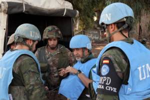 İsrail hərbçiləri BMT sülhməramlılarına atəş açıb Xəbər şəkili