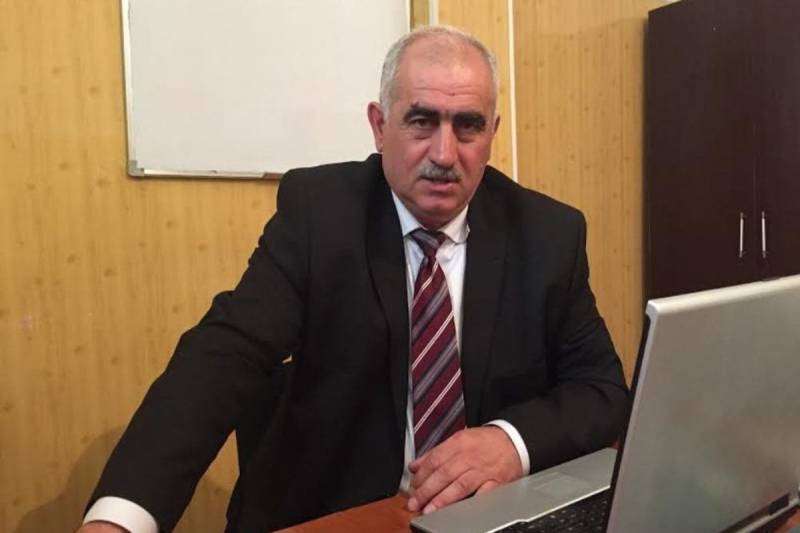 Əhməd Oruc vəfat edib