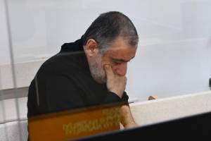 Bakıda evdə yanğın olub, 2 nəfər xəsarət alıb