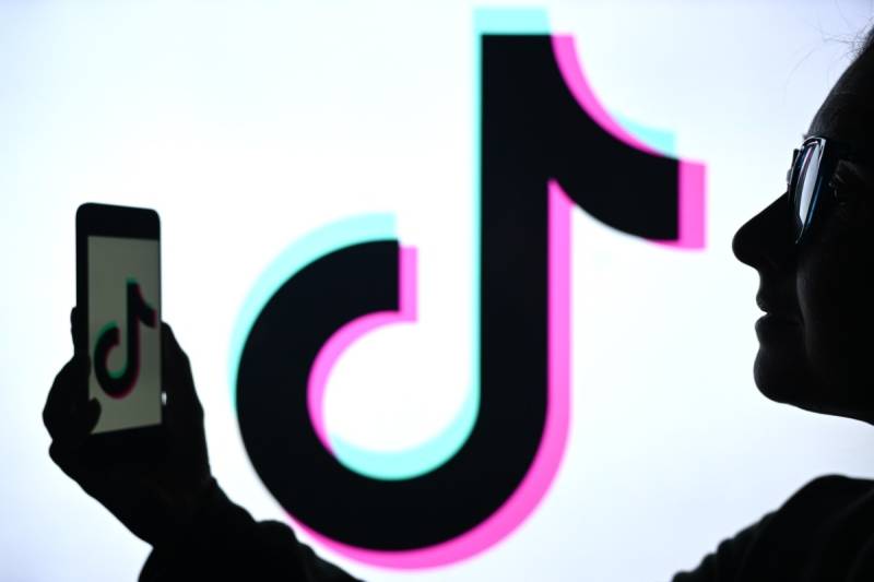 TikTok İstifadəçilərin Ekran Vaxtını Məhdudlaşdırması üçün Yeni Nişanlar Tətbiq Edir