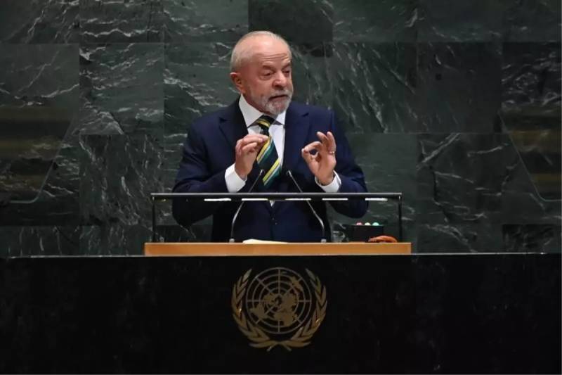 Braziliya Prezidenti Lula: Bolsonaro Məhkəmənin Təyin Etdiyi Cəzanı Çəkəcək