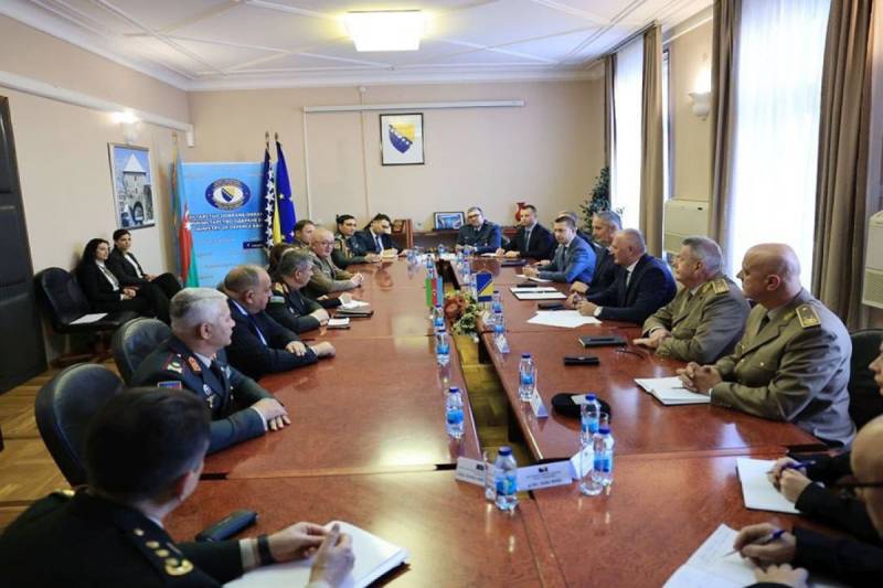 XTQ mənsublarının xüsusi tibb hazırlığı kursunun açılışı olub