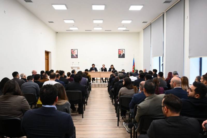 WUF13-ə hazırlıqla bağlı yerləşmə vasitələri ilə görüş keçirilib