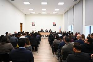 WUF13-ə hazırlıqla bağlı yerləşmə vasitələri ilə görüş keçirilib Xəbər şəkili