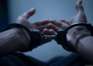 Paytaxtda turizm şirkətindən 20 min manat oğurlayan şəxs saxlanılıb Xəbər şəkili