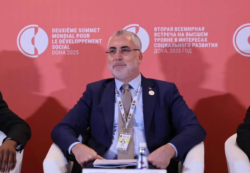 Əmək Naziri Vedat Işıkhan Qətərdə keçirilən Qlobal Sosial Ədalət Forumunda Türkiyənin Hədəflərini Açıqladı