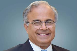 Əsəd M.Xan: "Bakıda Təmiz Enerji Mərkəzinin yaradılması İƏT ölkələri üçün real enerji keçidinə yol açacaq" - MÜSAHİBƏ