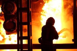 Xırdalanda ev yanır Xəbər şəkili