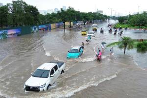 Vyetnamda daşqınlar və torpaq sürüşmələri nəticəsində 26 nəfər ölüb - YENİLƏNİB