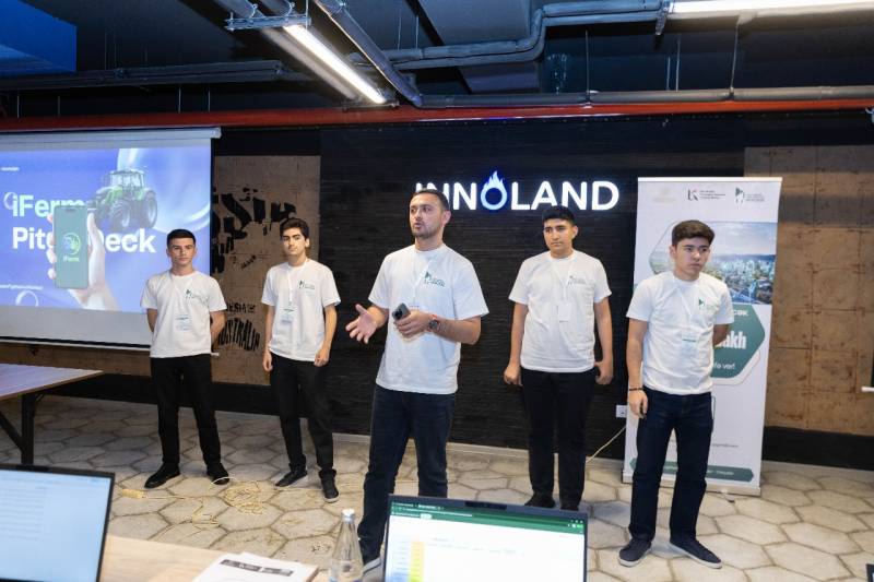 “Rebuild Karabakh” hakatonu uğurla başa çatıb (FOTO)