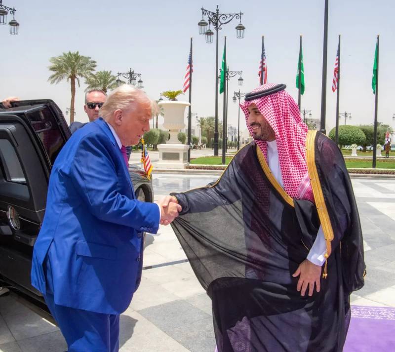 ABŞ Prezidenti Tramp və Vəliəhd Məhəmməd bin Salman Ağ Evdə Görüşür: Əsas Müzakirə Mövzuları Xəbər şəkili