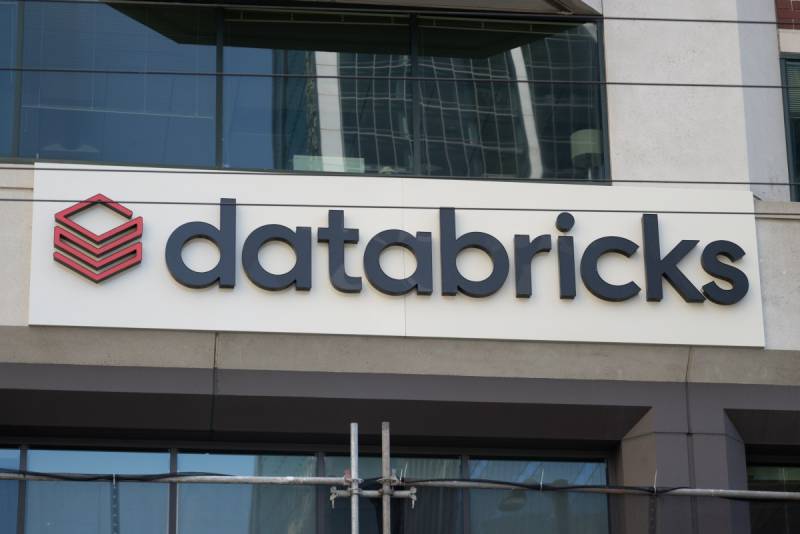 Məlumat Nəhəngi Databricks: 130 Milyard Dollarlıq Dəyərləndirmə ilə Yeni Kapital Cəlb Etmə Danışıqları Aparır