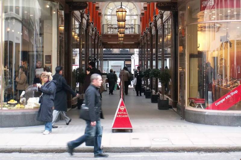 Cushman & Wakefield Hesabatı: İstanbulun İstiqlal Küçəsi Dünyanın Ən Bahalı Küçələri Arasında Neçənci Yerdədir?