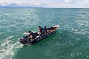 Xəzərdə batma təhlükəsi ilə üzləşən 3 balıqçı xilas olunub- FOTO - VİDEO