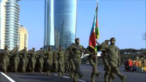 Zəfərin beşinci ildönümü paradında Dövlət Təhlükəsizliyi Xidmətinin “Qartal” xüsusi təyinatlıları da iştirak edib (VİDEO)