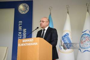 PA-nın sektor müdiri: Mediada xarici sözlərin yersiz işlədilməsi ədəbi dilin normalarını zəiflədir