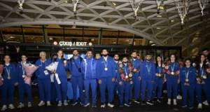 59 medalla Vətənə döndülər