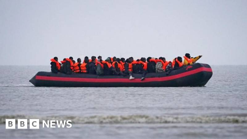 Böyük Britaniyada Sığınacaq Qaydaları Dəyişir: 20 İllik Gözləmə və Sürətli Deportasiya Planları