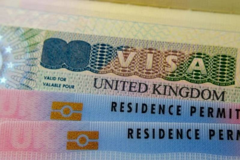 "The Times": Britaniya üç ölkənin sakinlərinə viza verilməsini qadağan edə bilər