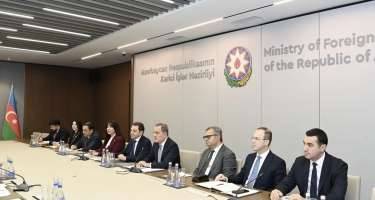 Ceyhun Bayramov Alison Hukeri qəbul etdi