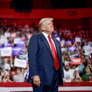 Tramp hər ABŞ vətəndaşına 2 min dollar vəd edib Xəbər şəkili