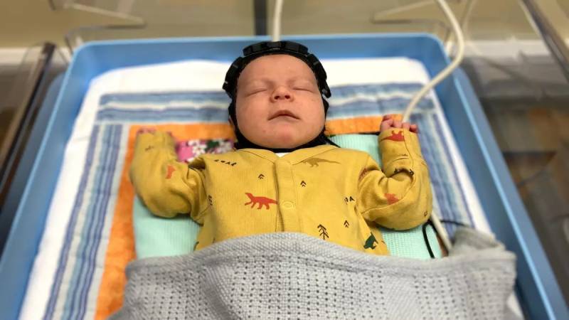 Böyük Britaniyada Yenidoğulmuşların Beyin Zədəsini Yataq Başında Təyin Edən Yeni Texnologiya Hazırlandı