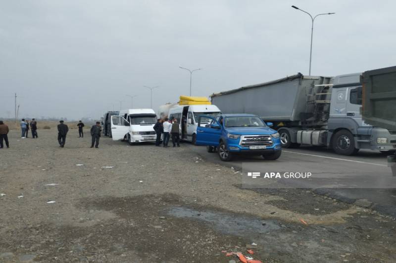 Leyla Əliyeva Mingəçevirdə yerləşən avarçəkmə bazasında idmançılarla görüşüb