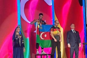 Azərbaycanın qol güləşi komandası Bakıda keçirilən dünya çempionatının qalibi olub Xəbər şəkili