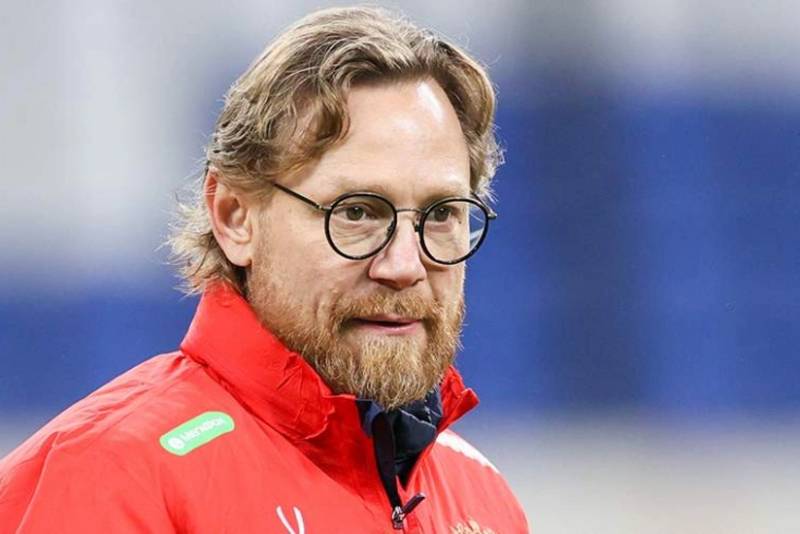 Rusiya millisinin baş məşqçisi Premyer Liqa təmsilçisindən ayrılıb