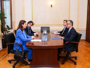 Aİ Azərbaycanla münasibətlərin inkişafına töhfə verəcək layihələrə dəstək göstərməyə hazırdır – Səfir