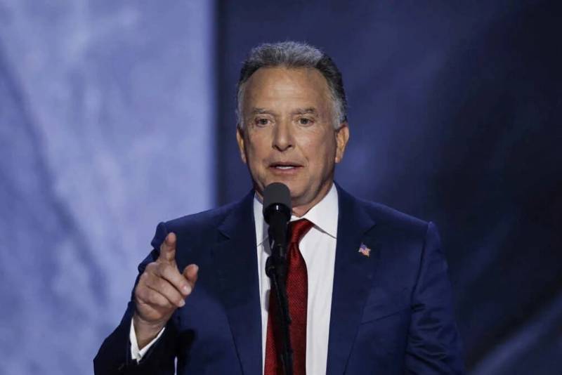 "Bloomberg": Uitkoff Trampa Ukrayna üzrə sülh planını necə təqdim etmək barədə Kremlə məsləhətlər verib