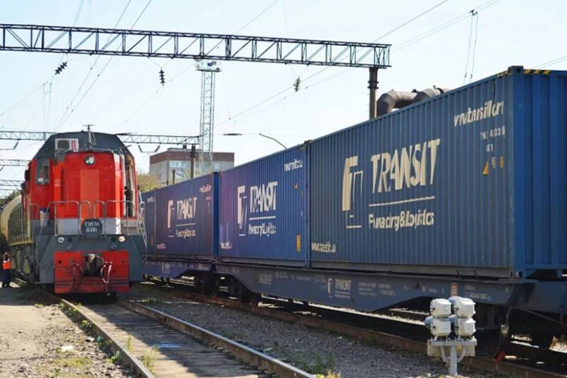 "Şimal-Cənub" dəhlizi çərçivəsində Rusiyadan Tehran yaxınlığındakı limana yük qatarları çatıb