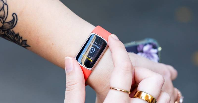 Qara Cümə ərəfəsində Google-un Fitbit məhsullarına BÖYÜK endirimlər başladı