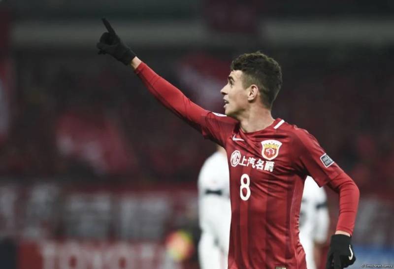 Braziliyalı tanınmış futbolçu evə buraxıldı