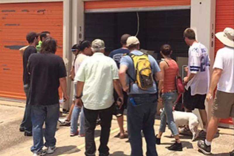 500 Dollarlıq Anbardan 7.5 Milyon Dollarlıq Nağd Pul Çıxdı: Alıcının Qeyri-adi Qazancı Xəbər şəkili