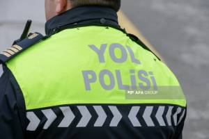 Yol polisi bayram günləri ilə əlaqədar sürücülərə müraciət edib Xəbər şəkili
