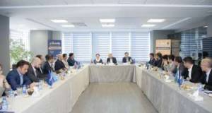 Emin Əmrullayev müsabiqə qalibləri ilə görüşdü Xəbər şəkili