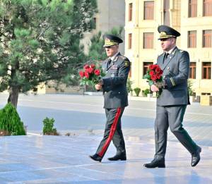 Hərbi Prokurorluq dəyirmi masa keçirib (FOTO)