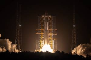 Çin raketi "Shi jian-28" eksperimental peykini orbitə çıxarıb Xəbər şəkili