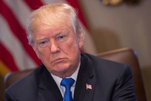 Tramp amerikalılara gömrük rüsumlarından 2 min dollar dividend ödəniləcəyini bildirib