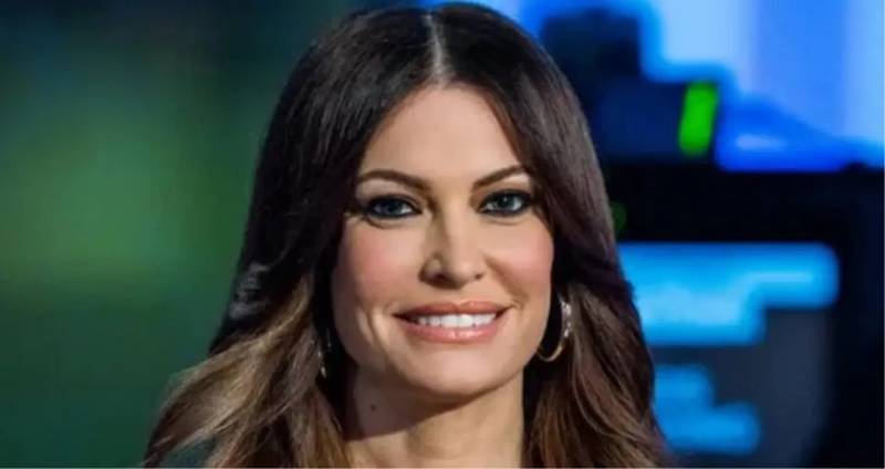ABŞ Səfiri Kimberly Guilfoyle Şükran Günü Tədbirində: Hər kəsin Diqqətini Çəkən Cəsarətli Geyim Xəbər şəkili
