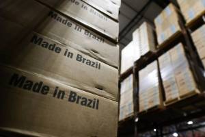 ABŞ Braziliya məhsullarına 40 faizlik rusumu qüvvədə saxlayıb Xəbər şəkili