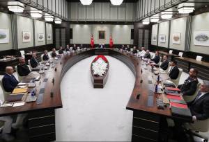 Türkiyə Təhlükəsizlik Şurası regionda sülh və sabitliyin təmin edilməsi məsələlərini müzakirə edib Xəbər şəkili