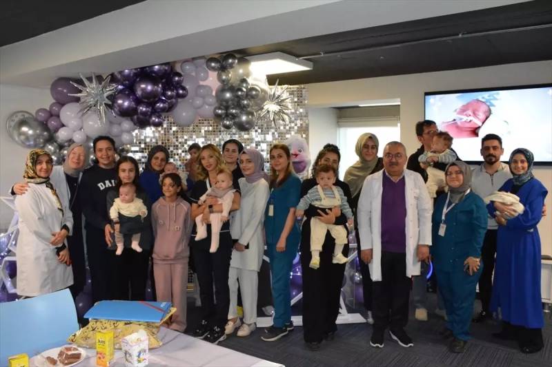 17 Noyabr Dünya Prematura Günü: Konyada Vaxtından Əvvəl Doğan Körpələrə Dəstək Tədbiri