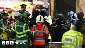 Doncaster-London qatarında kütləvi bıçaqlanma: 11 nəfər yaralandı, 2 nəfərin vəziyyəti ağırdır Xəbər şəkili