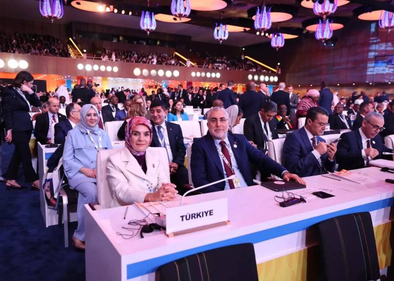 2-ci Dünya Sosial İnkişaf Zirvəsi: Ailə və Əmək Nazirləri Qətərin Paytaxtı Dohaya Yollandı Xəbər şəkili