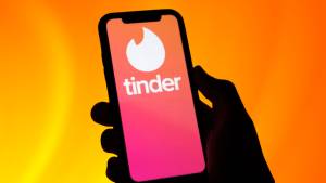 Tinder Süni İntellektlə İstifadəçilərin Şəxsi Qalereya Şəkillərini Təhlil Edəcək: Məqsəd Nədir? Xəbər şəkili