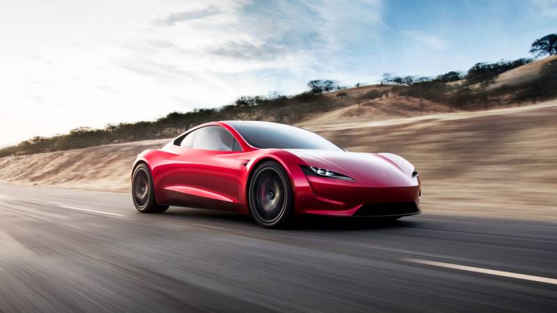 İlon Mask Tesla Roadster 2-nin Təqdimatını 2026-cı il Aprel Dəliliyi Gününə Təxirə Saldı